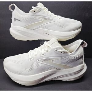 Brooks Women 8 Comfy footwear